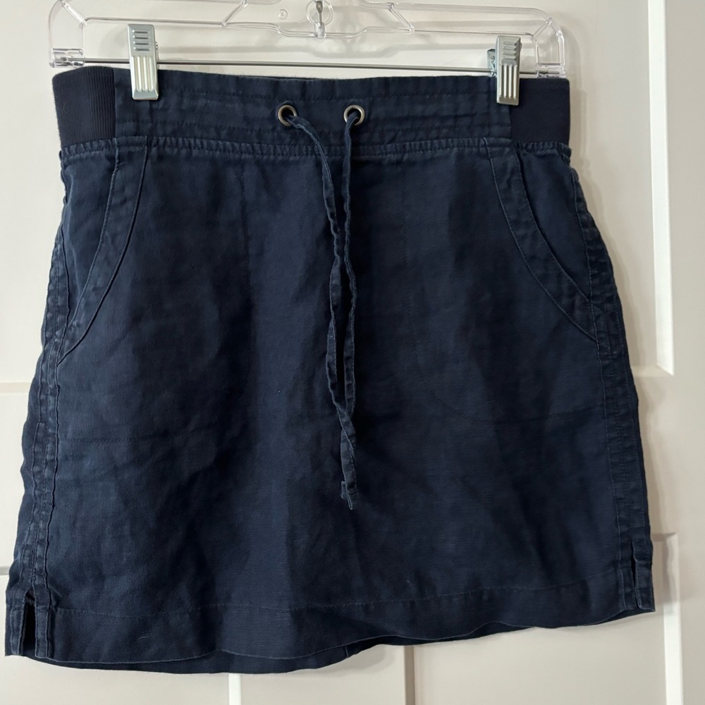 ATHLETA Linen NAVY SKIRT Pockets SOFT WAISTBAND‎ Size 0